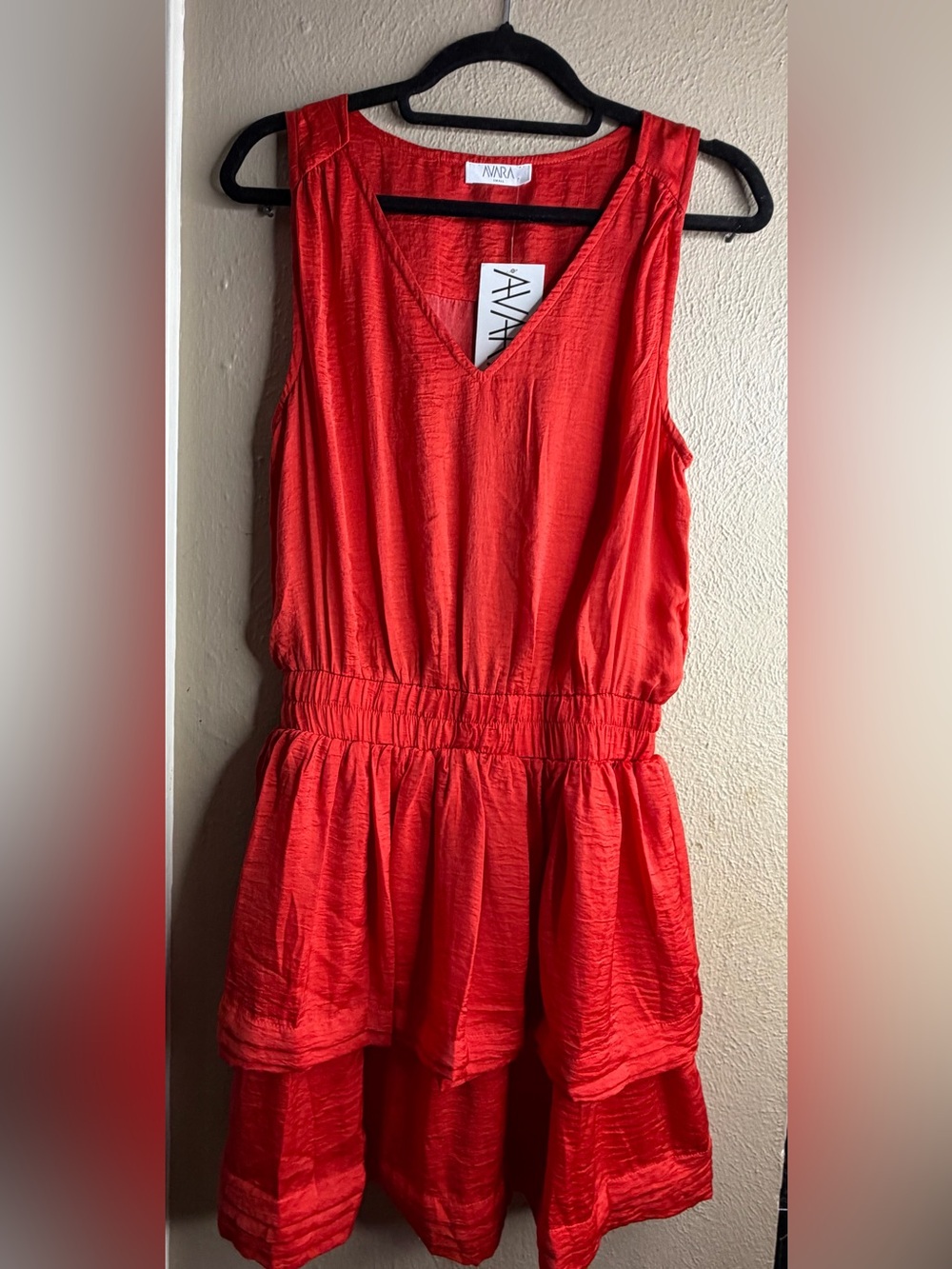 Avara NWT Red‎ Sleeveless V-Neck Midi Dress